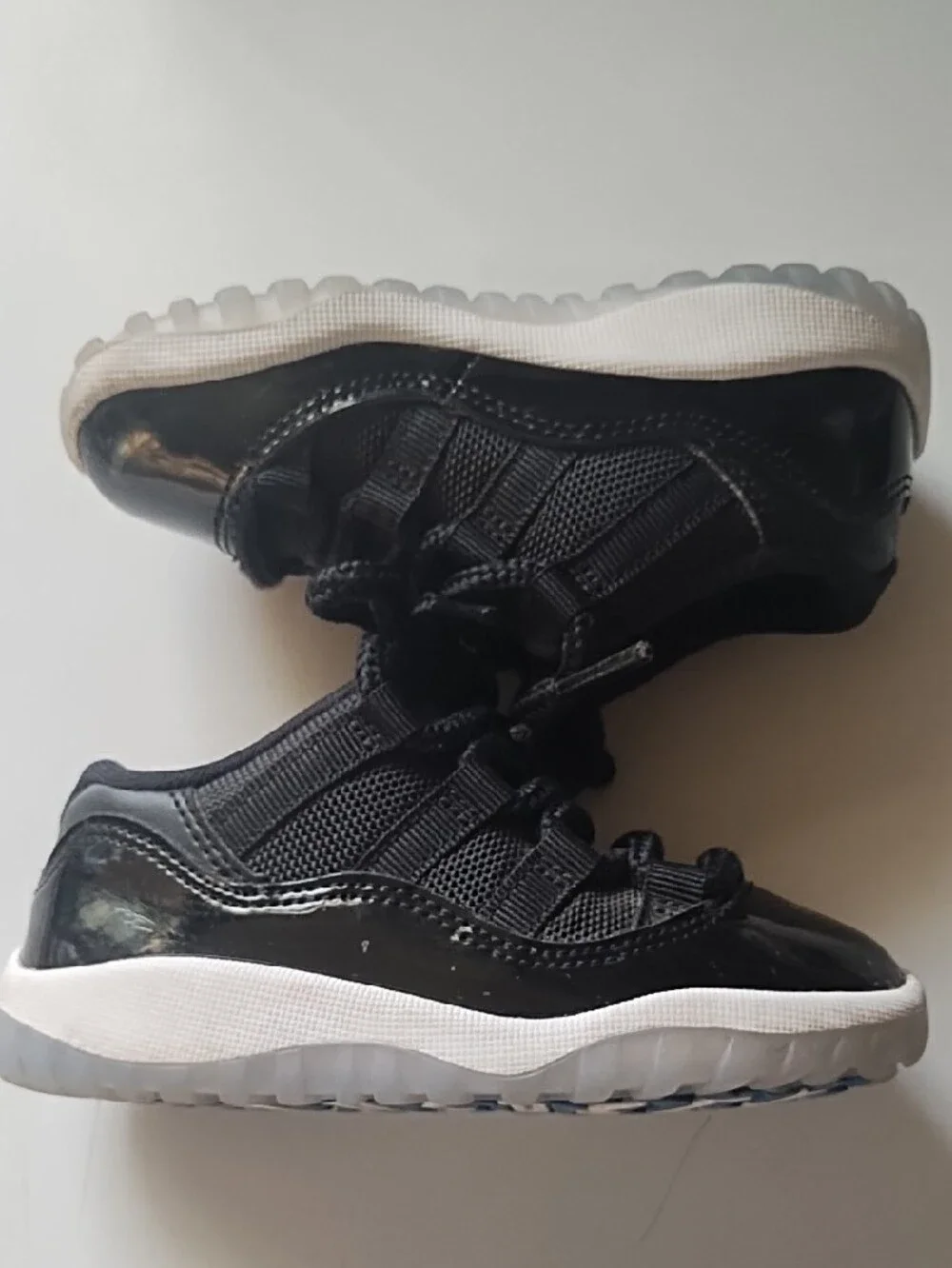 Jordan 11 Retro Low Space Jam| 8C | Black, White
